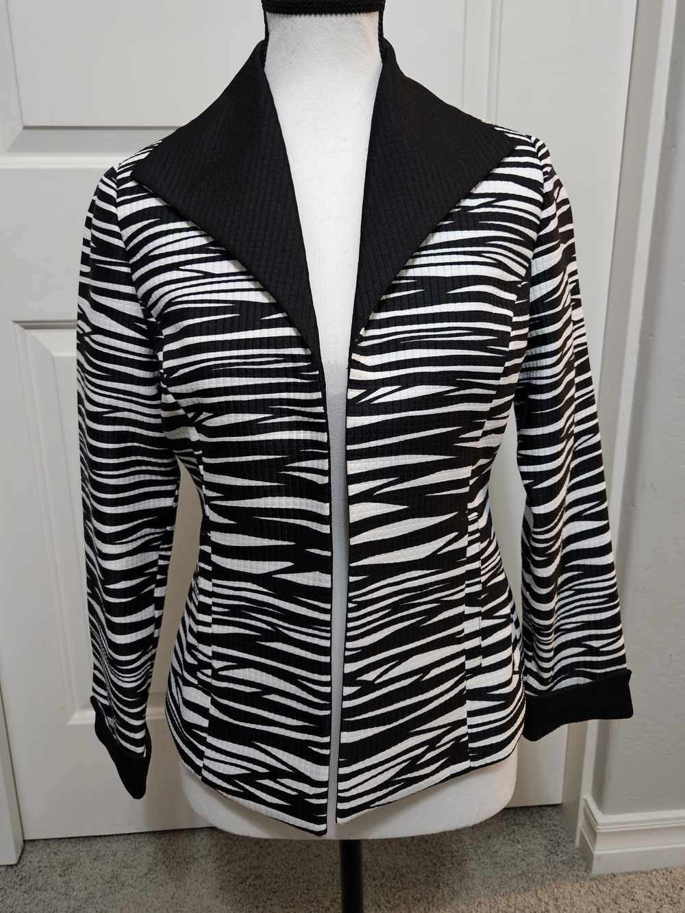 Scott Taylor- Black & White Zebra Print Open-Front Women's Jacket